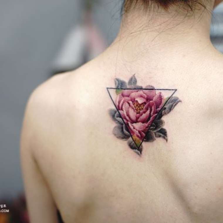Цветочные татуировки корейских мастеров