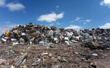 Цінні речі, які опинилися на сміттєзвалищі