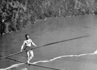 Як Еміль Блонден ходив по канату з США в Канаду