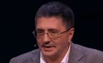 Міркування Олександра Мясникова про демократію зацікавили шанувальників.