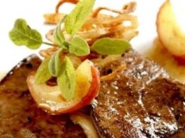 Як приготувати печінку з яблуками
