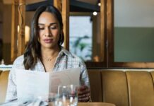 Параліч від Вибору: Розуміння FOBO та Як Його Подолати