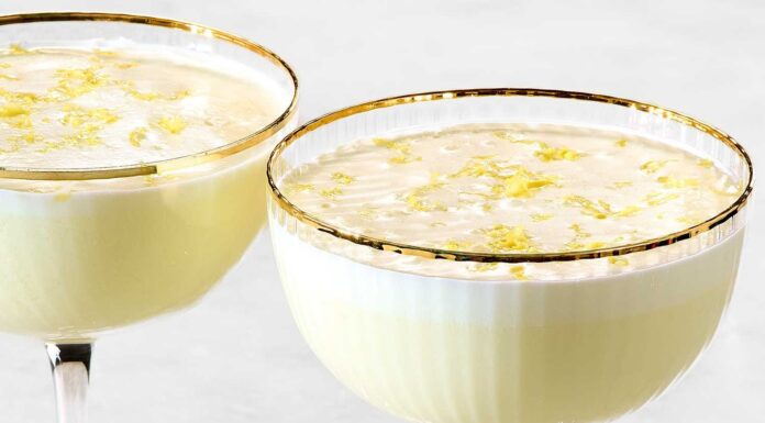 Італійський Лимонно-Крімний Мартіні: Освіжаючий Весняний Коктейль