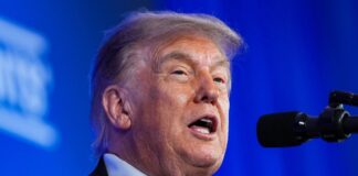 Ilhan Omar odpowiada po awarii obiadowej Donalda Trumpa
